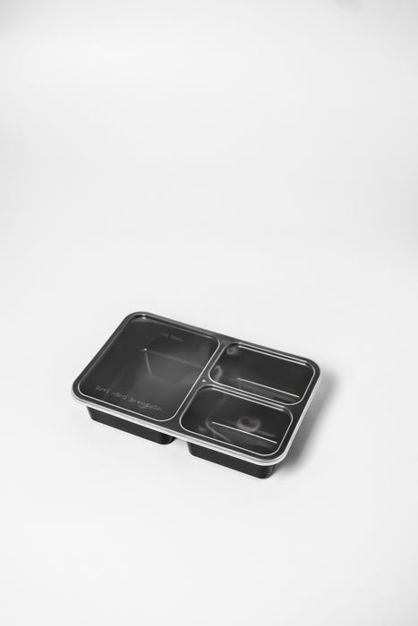 กล่องอาหารพลาสติก 3 ช่อง premium 900ml สีดำ