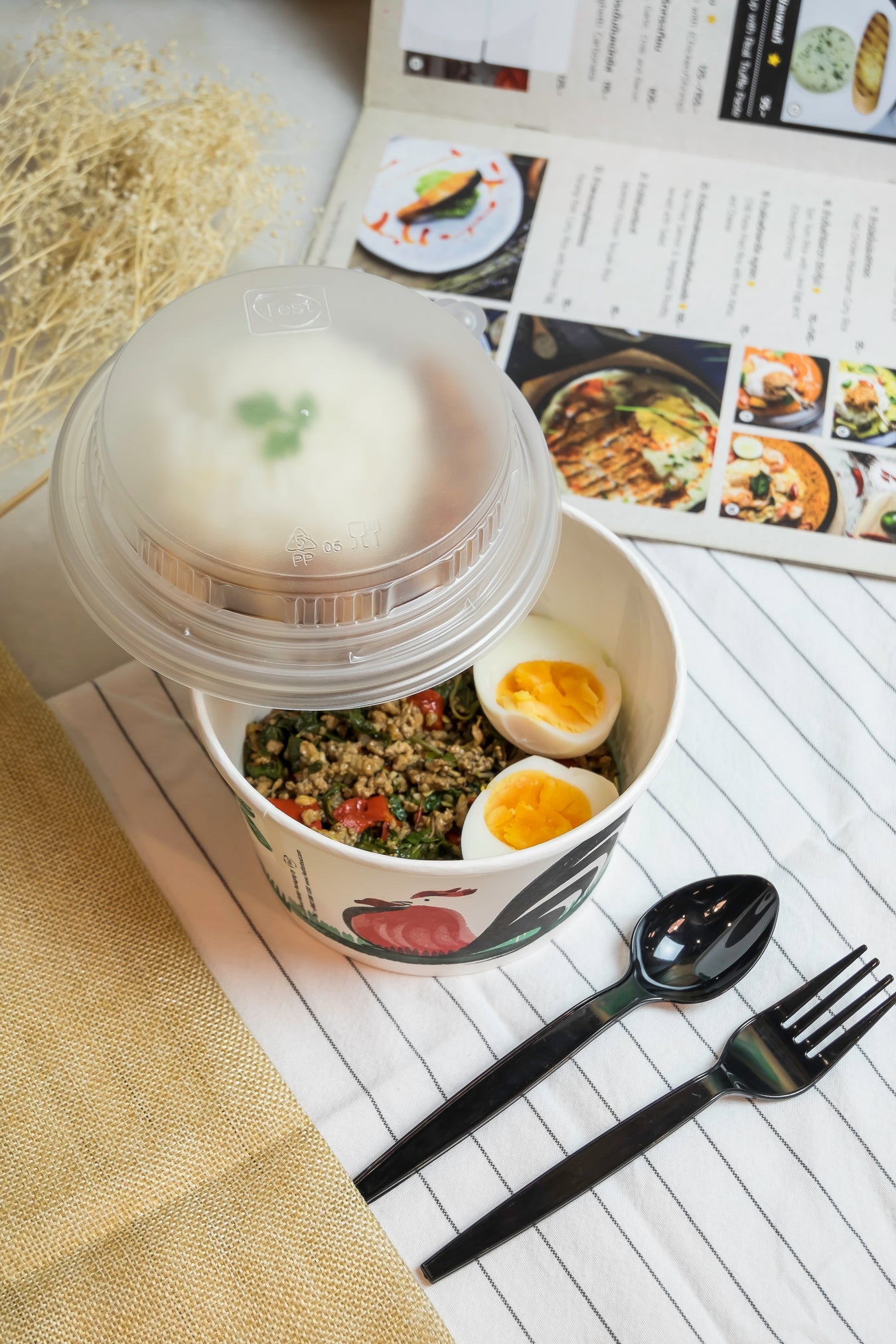 จานกระดาษ